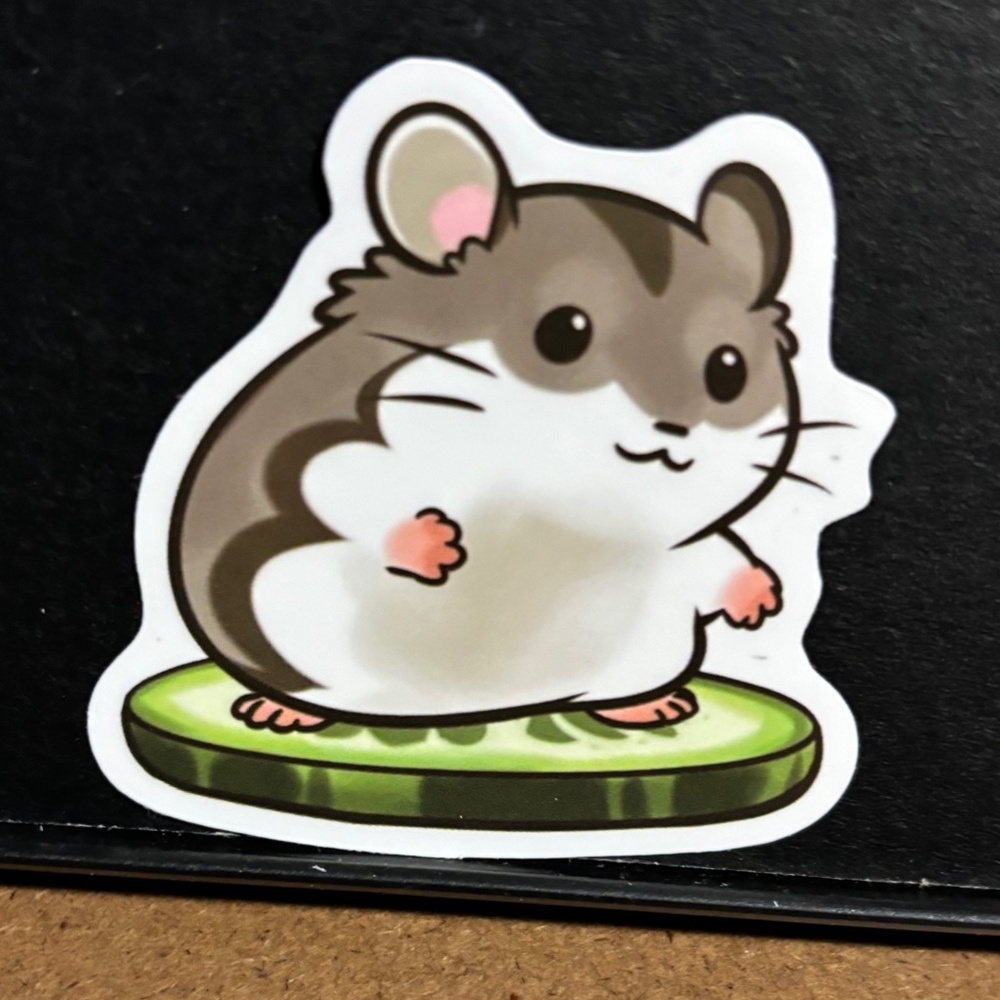 HAMSTER ON CUCUMBER VACCUMM STICKER